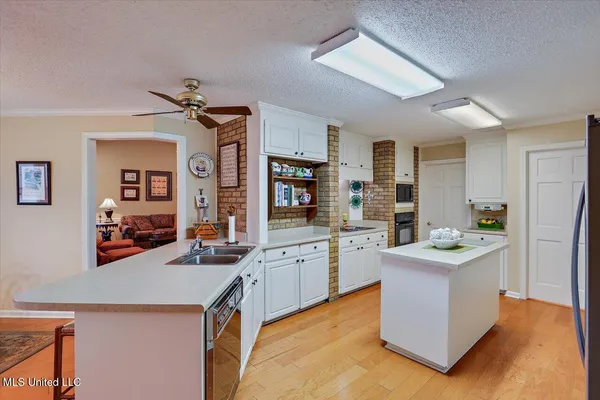 $469,000 | 105 Lauren Lane, Clinton, MS 39056