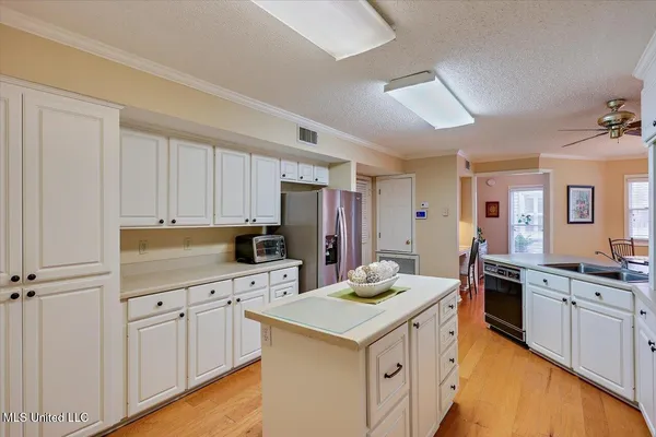 $469,000 | 105 Lauren Lane, Clinton, MS 39056