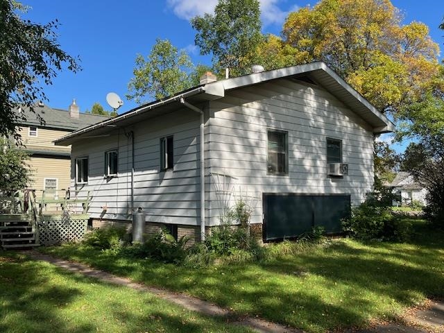 1909 Southern Drive Virginia, MN 55792 - Photo 2 of 32
