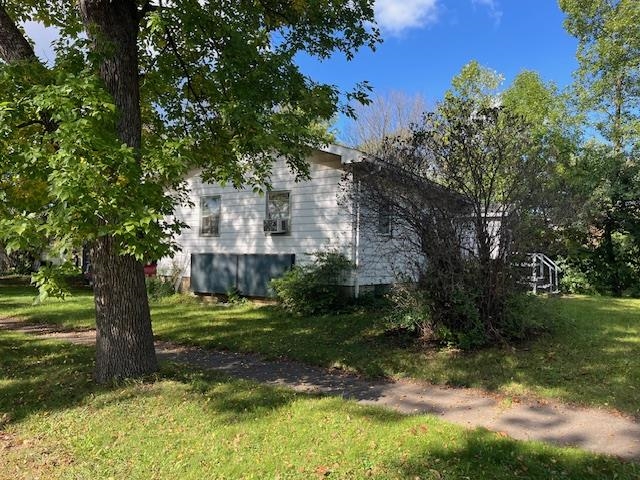 1909 Southern Drive Virginia, MN 55792 - Photo 3 of 32