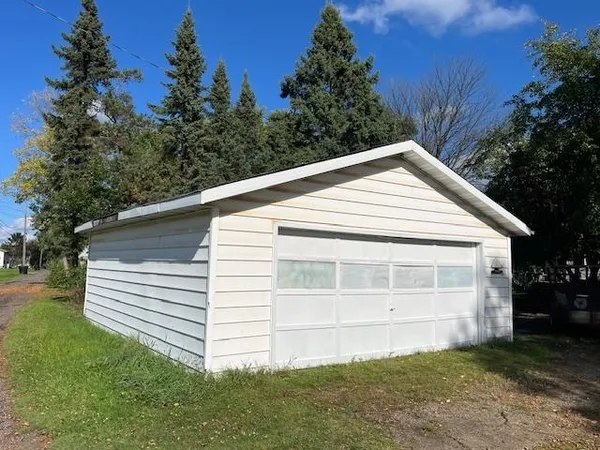 $135,000 | 1909 Southern Drive, Virginia, MN 55792