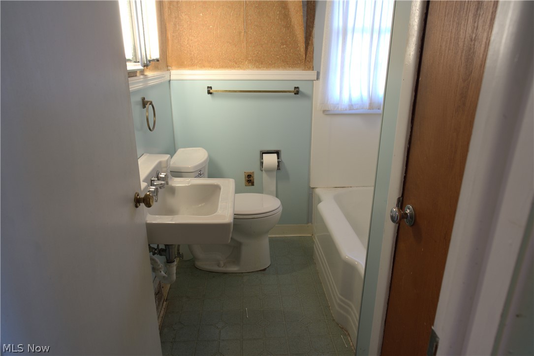 6085 Kirk Road Canfield, OH 44406 - Photo 20 of 23 Gallery Image 20