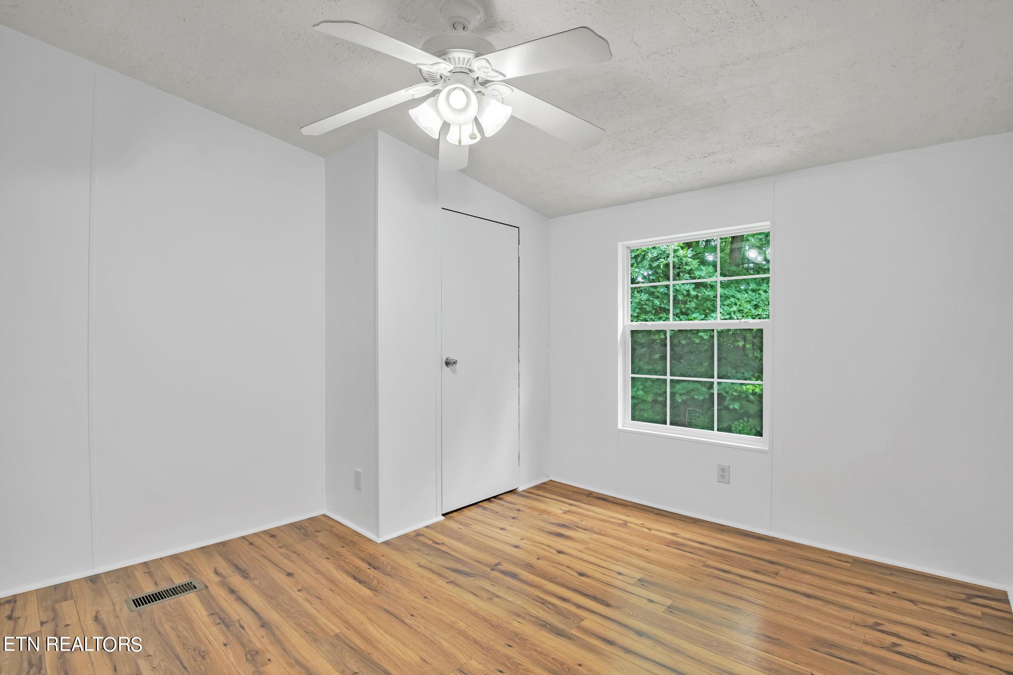 164 Laura Boling Loop Road Strawberry Plains, TN 37871 - Photo 16 of 23 Bedroom #4