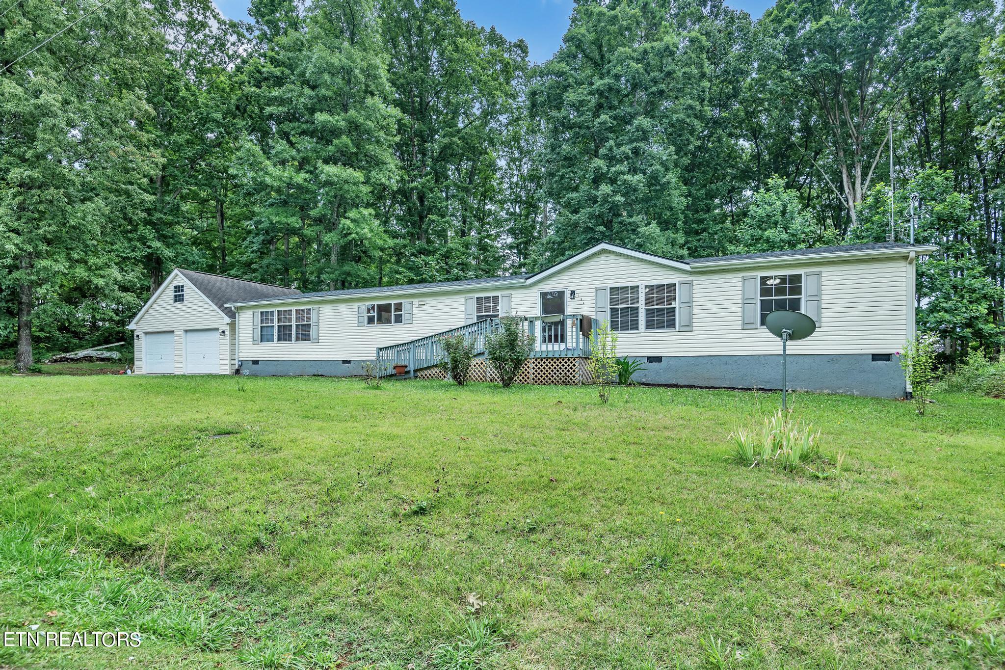 164 Laura Boling Loop Road Strawberry Plains, TN 37871 - Photo 2 of 23 164 Laura Boling-2606