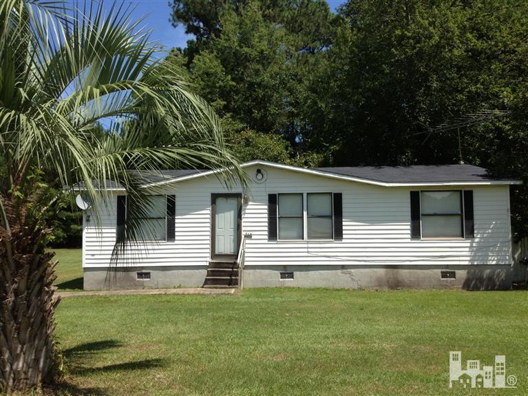 429 White Sand Road Hampstead, NC 28443 - Photo 1 of 20 Primary Photo