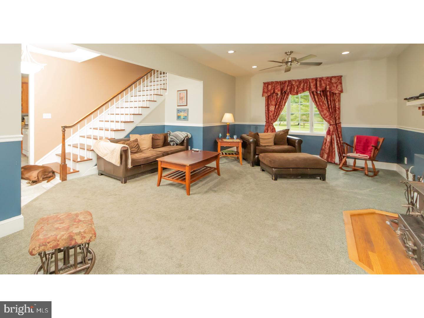 627 Hawks Bridge Road Carneys Point, NJ 08069 - Photo 14 of 30 Oversized family room