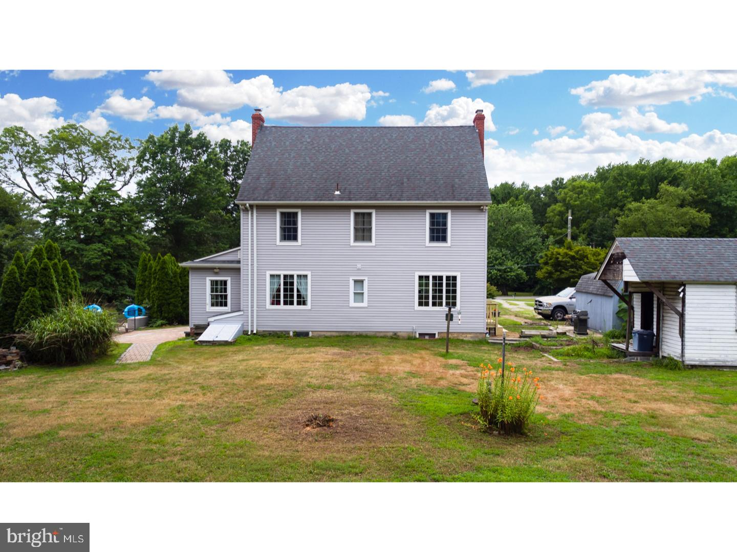 627 Hawks Bridge Road Carneys Point, NJ 08069 - Photo 3 of 30
