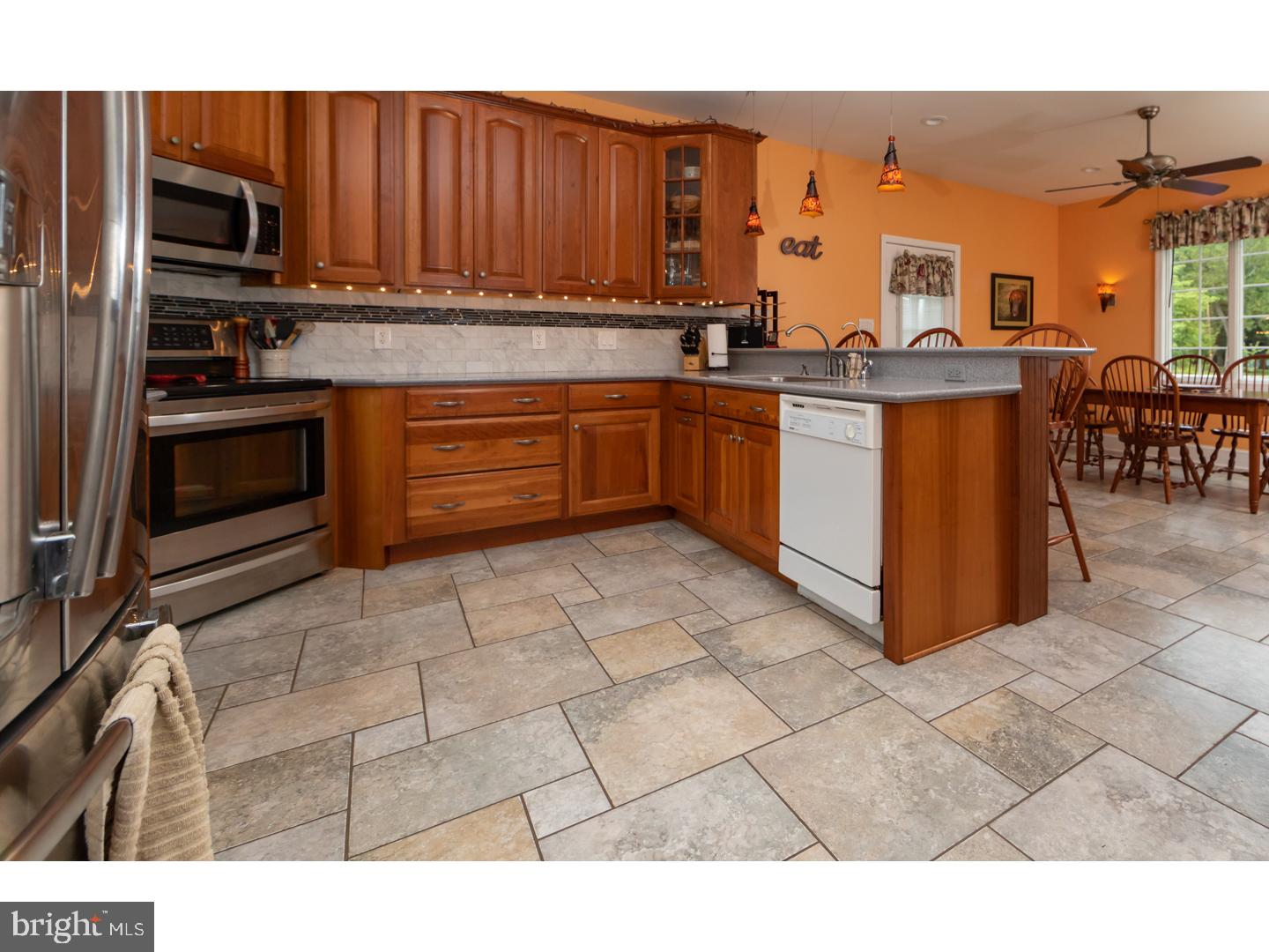 627 Hawks Bridge Road Carneys Point, NJ 08069 - Photo 8 of 30