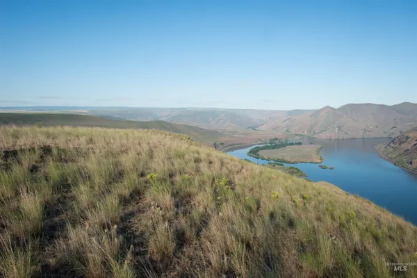 $250,000 | 2001 Silcott Hills Road, Clarkston, WA 99403