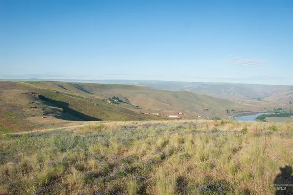 $250,000 | 2001 Silcott Hills Road, Clarkston, WA 99403