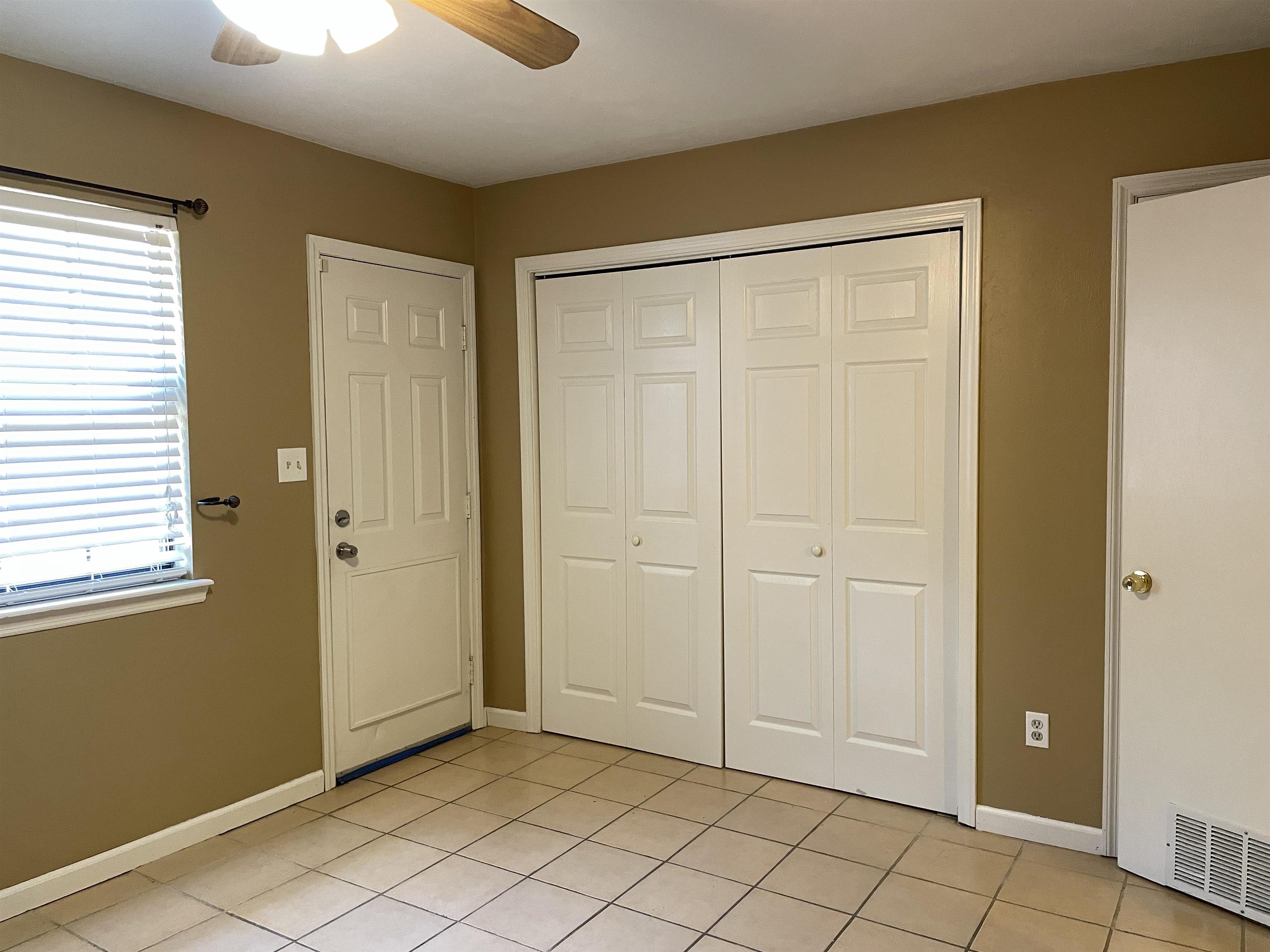 1157 Ocala Road Tallahassee, FL 32304 - Photo 17 of 28 Gallery Image 17