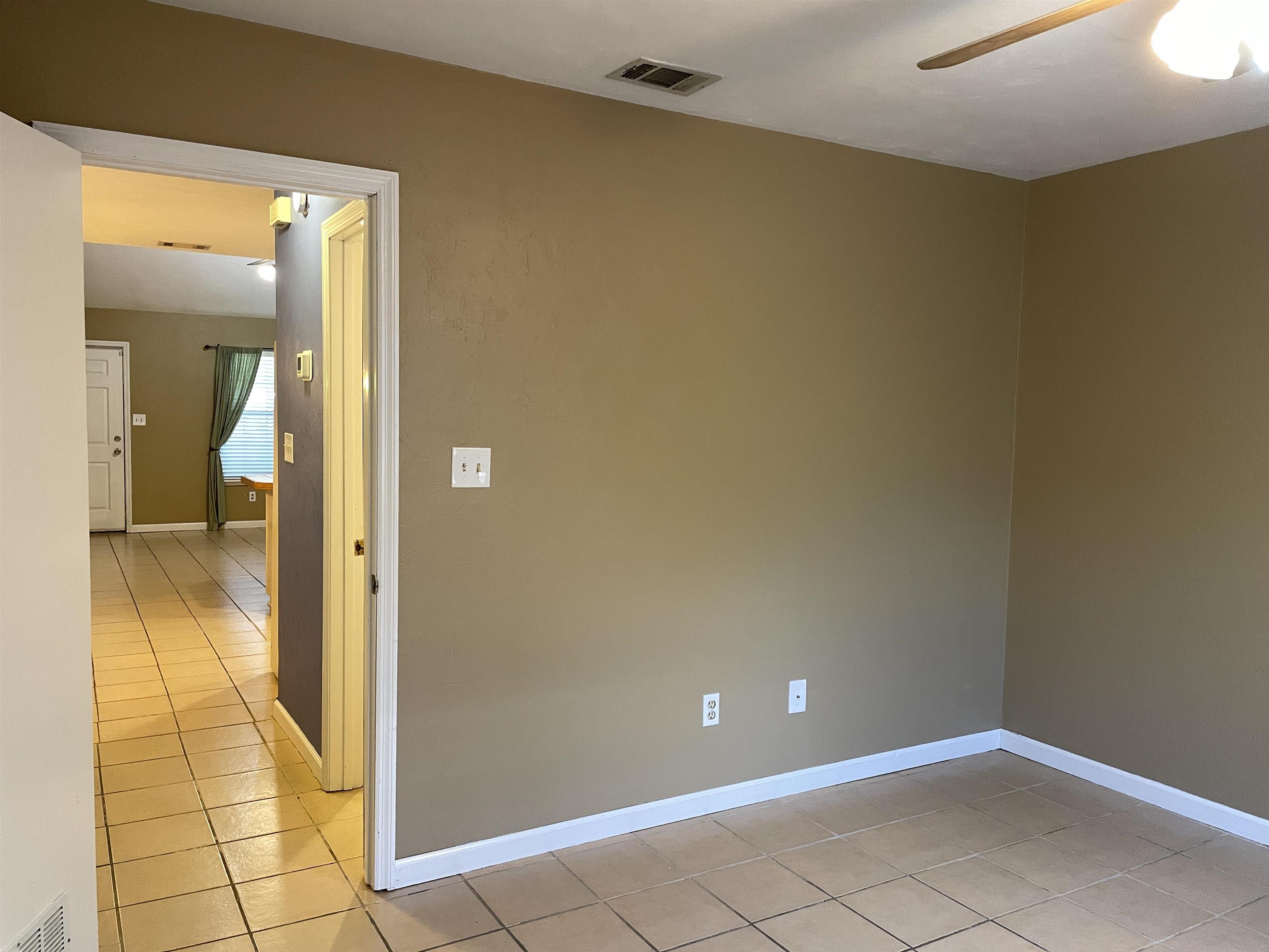 1157 Ocala Road Tallahassee, FL 32304 - Photo 19 of 28 Gallery Image 19