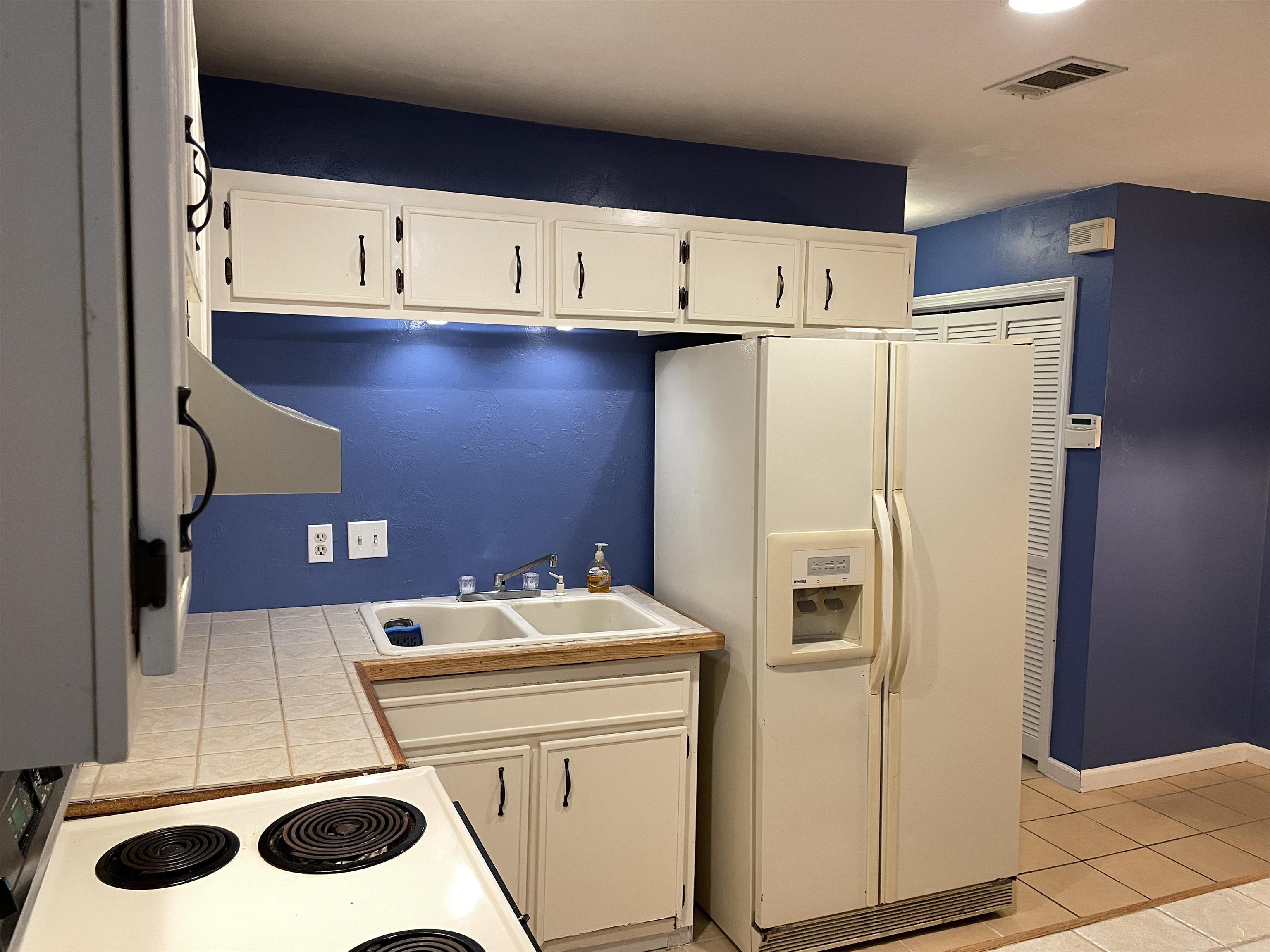 1157 Ocala Road Tallahassee, FL 32304 - Photo 10 of 28 Gallery Image 10
