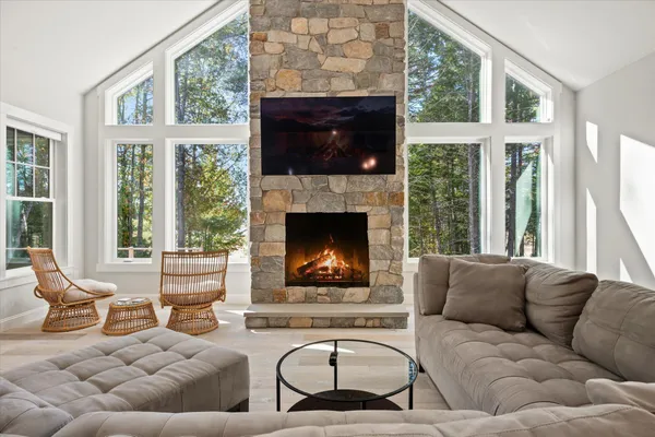 $1,299,000 | 90 Bluejay Lane, Ellsworth, ME 04605