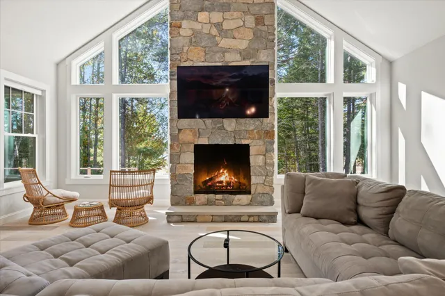 $1,299,000 | 90 Bluejay Lane, Ellsworth, ME 04605