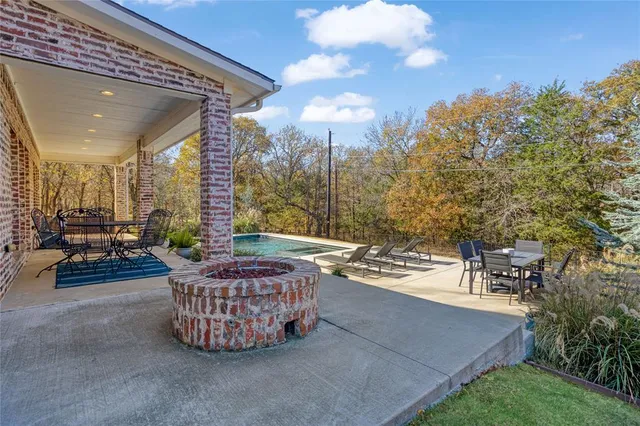 $739,990 | 137 White Dove Trail, Denison, TX 75020