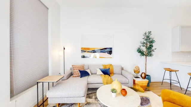 $2,428 | 650 Portland Avenue South, Unit 530, Minneapolis, MN 55415