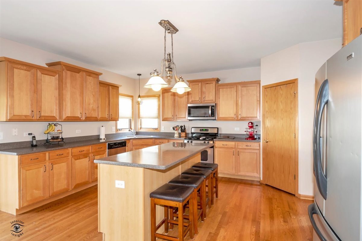 860 Willowfield Road New Lenox, IL 60451 - Photo 8 of 26
