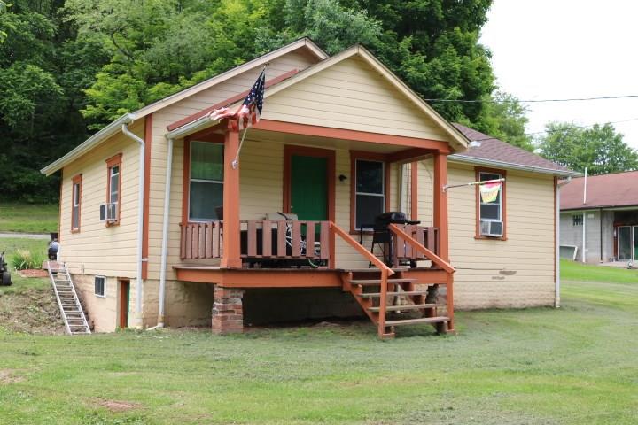 273 Bethel Church Road Vandergrift, PA 15690 - Photo 1 of 7 Gallery Image 1