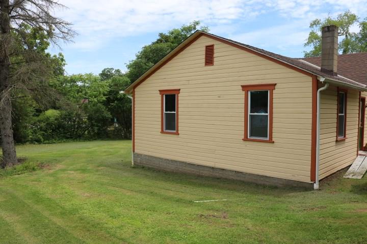 273 Bethel Church Road Vandergrift, PA 15690 - Photo 4 of 7 Gallery Image 4