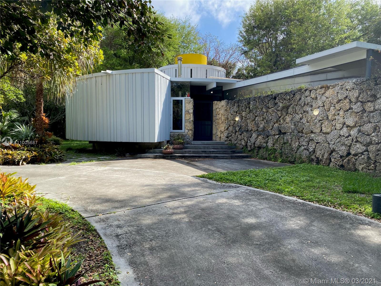 11353 Southwest 69th Court Pinecrest, FL 33156 - Photo 1 of 10