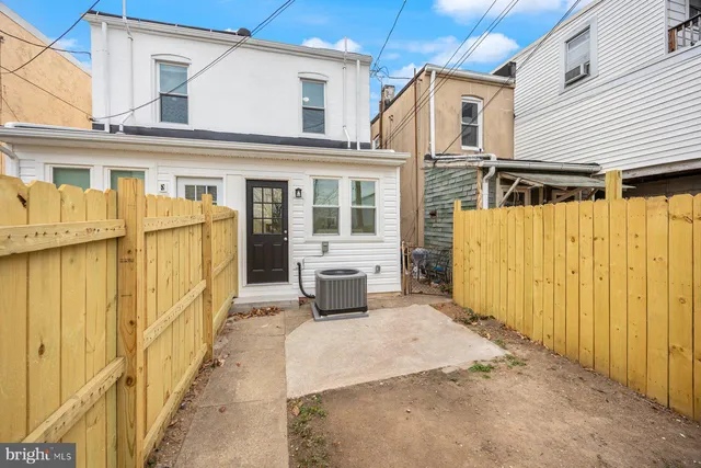 a view of a large white building