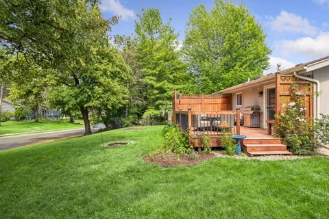 $424,999 | 506 Laredo Lane, Chanhassen, MN 55317