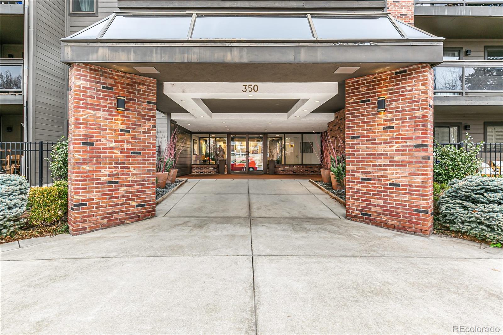 350 Detroit Street, Unit 413 Denver, CO 80206 - Photo 23 of 25 a view of entryway with a front door