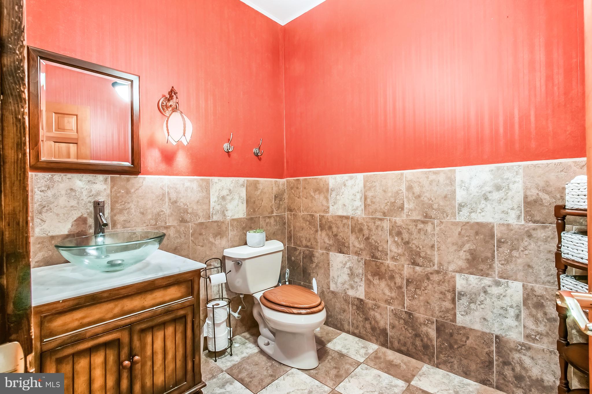 552 East Avondale Road Avondale, PA 19311 - Photo 19 of 43 Powder Room