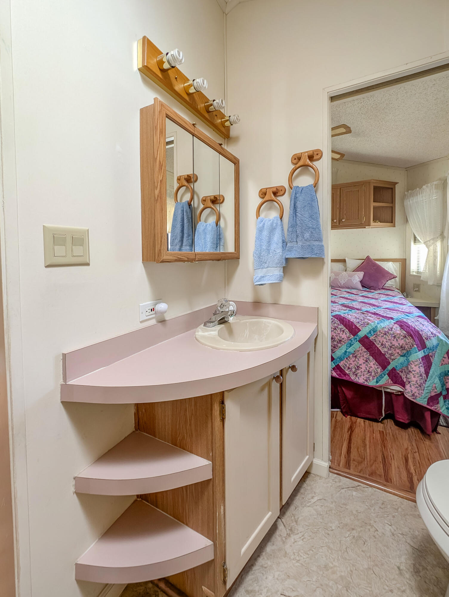 70200 Dillon Road, Unit 35 Desert Hot Springs, CA 92241 - Photo 15 of 25 Bathroom