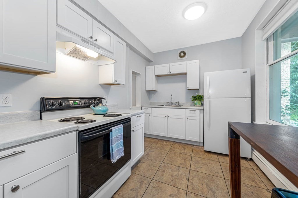 103 Davis Road Bedford, MA 01730 - Photo 26 of 38