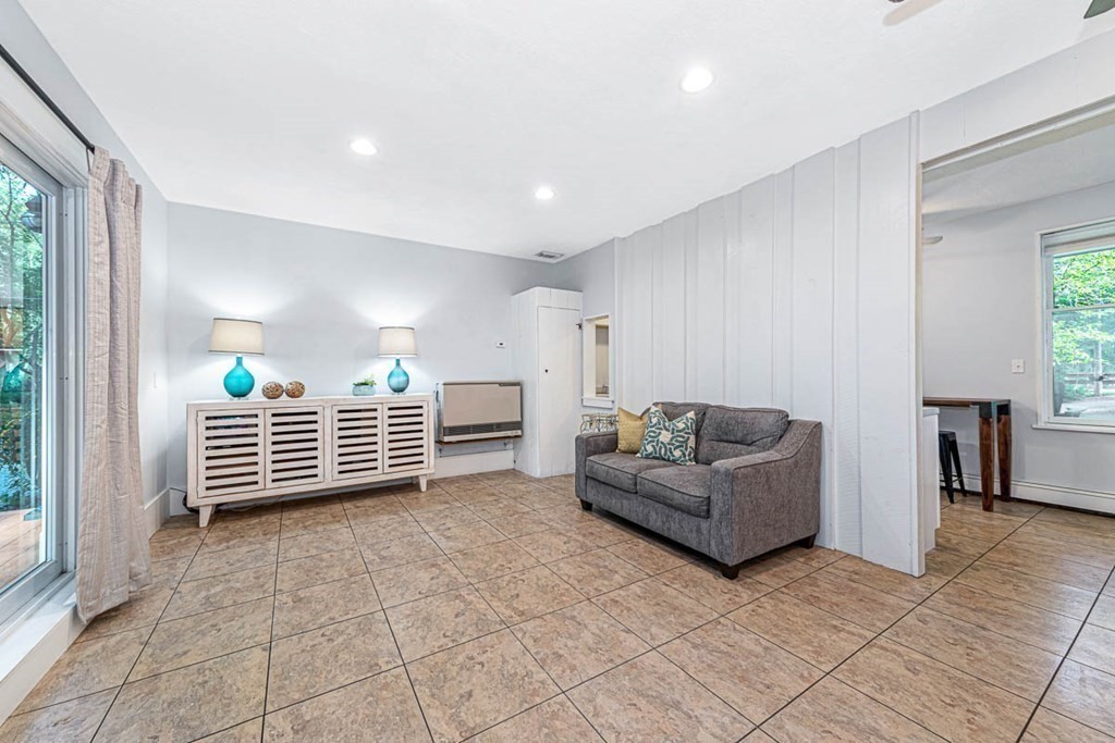 103 Davis Road Bedford, MA 01730 - Photo 29 of 38