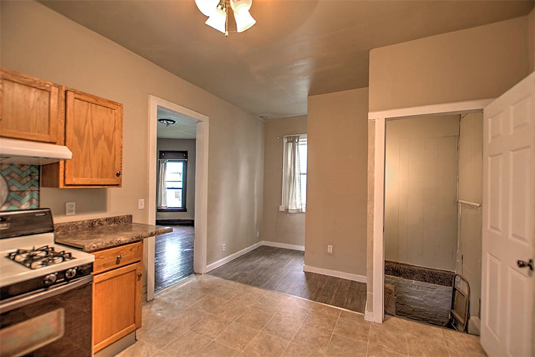 959 West Macon Street Decatur, IL 62522 - Photo 10 of 22