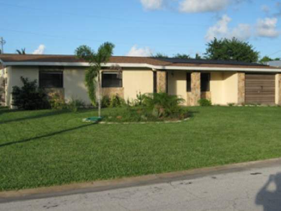 711 Java Road Cocoa Beach, FL 32931 - Photo 1 of 8 Primary Photo