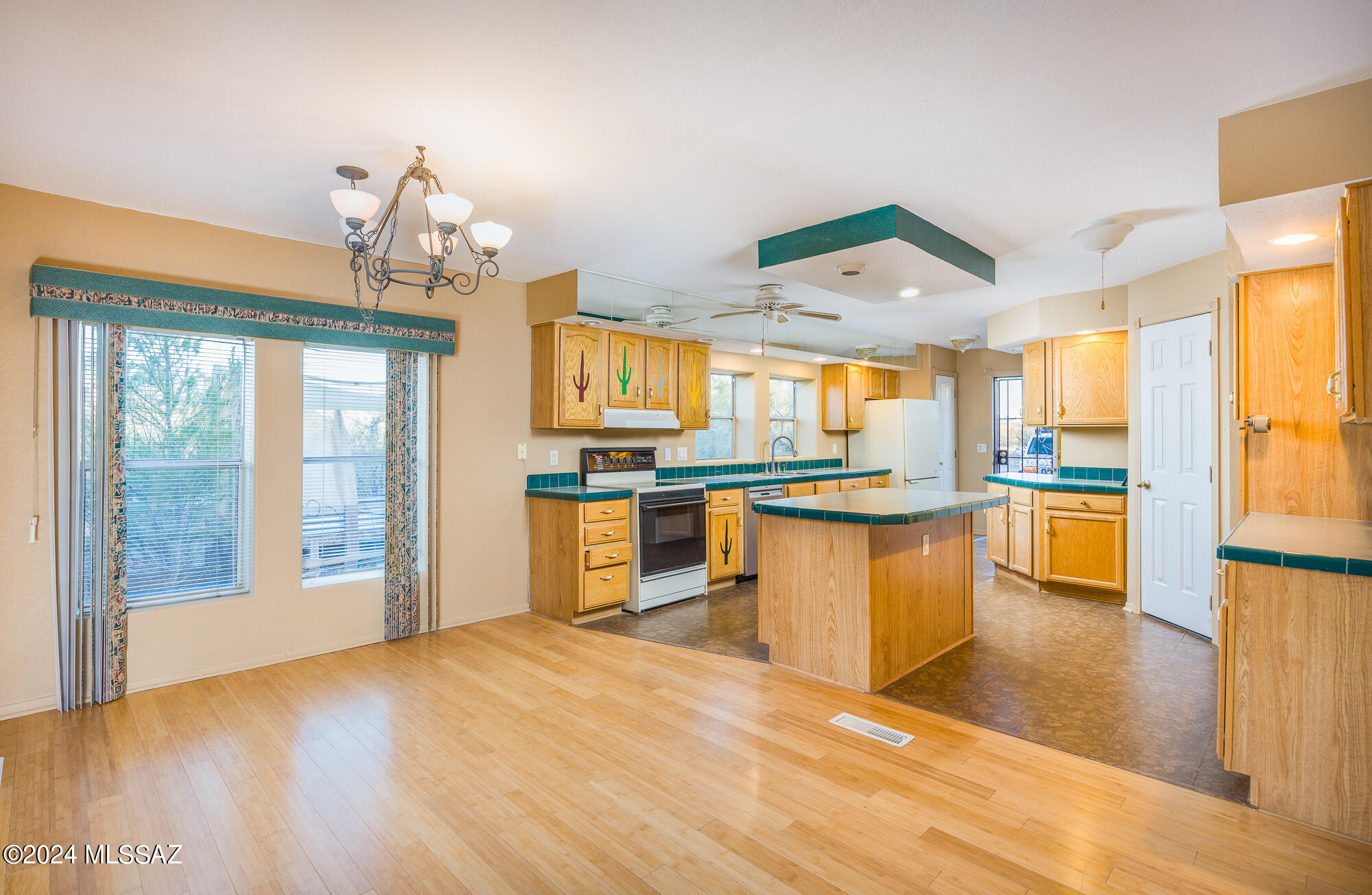13575 East Kahlua Road Vail, AZ 85641 - Photo 5 of 45 Gallery Image 5