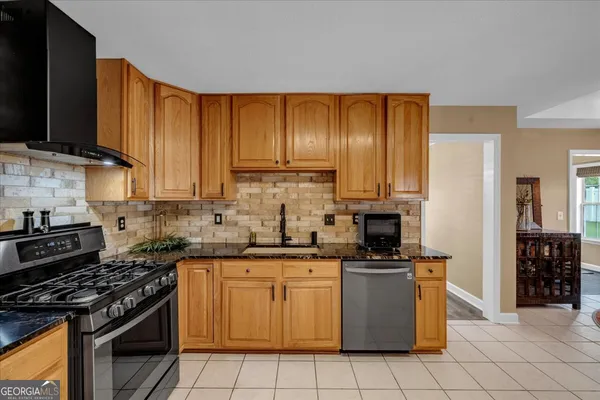 $349,000 | 116 Cedar Creek Drive, Dublin, GA 31021