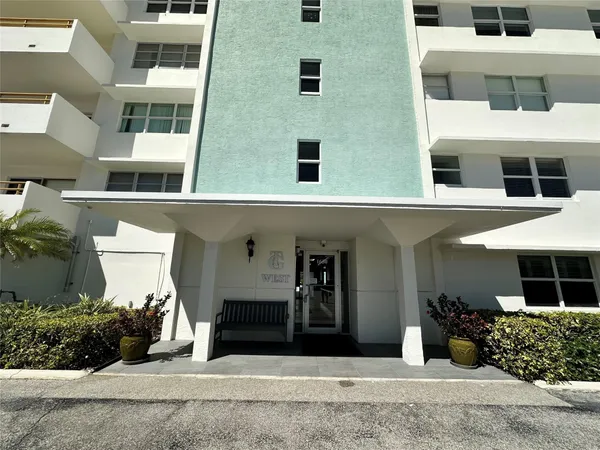 $2,800 | 1630 North Ocean Boulevard, Pompano Beach, FL 33062