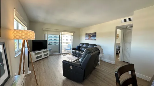 $2,800 | 1630 North Ocean Boulevard, Pompano Beach, FL 33062