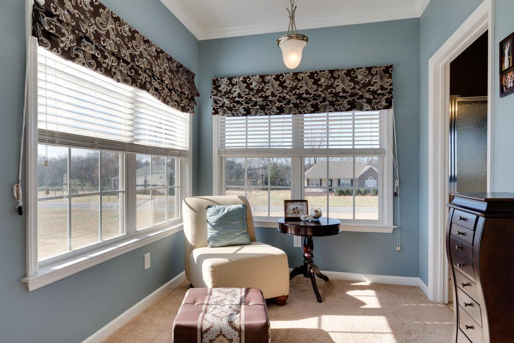 4498 Dean Road Chapel Hill, TN 37034 - Photo 12 of 30 Sitting area in the master bedroom.