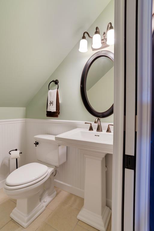 4498 Dean Road Chapel Hill, TN 37034 - Photo 23 of 30 Half Bath Upstairs