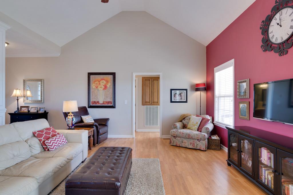 4498 Dean Road Chapel Hill, TN 37034 - Photo 5 of 30 Gallery Image 5