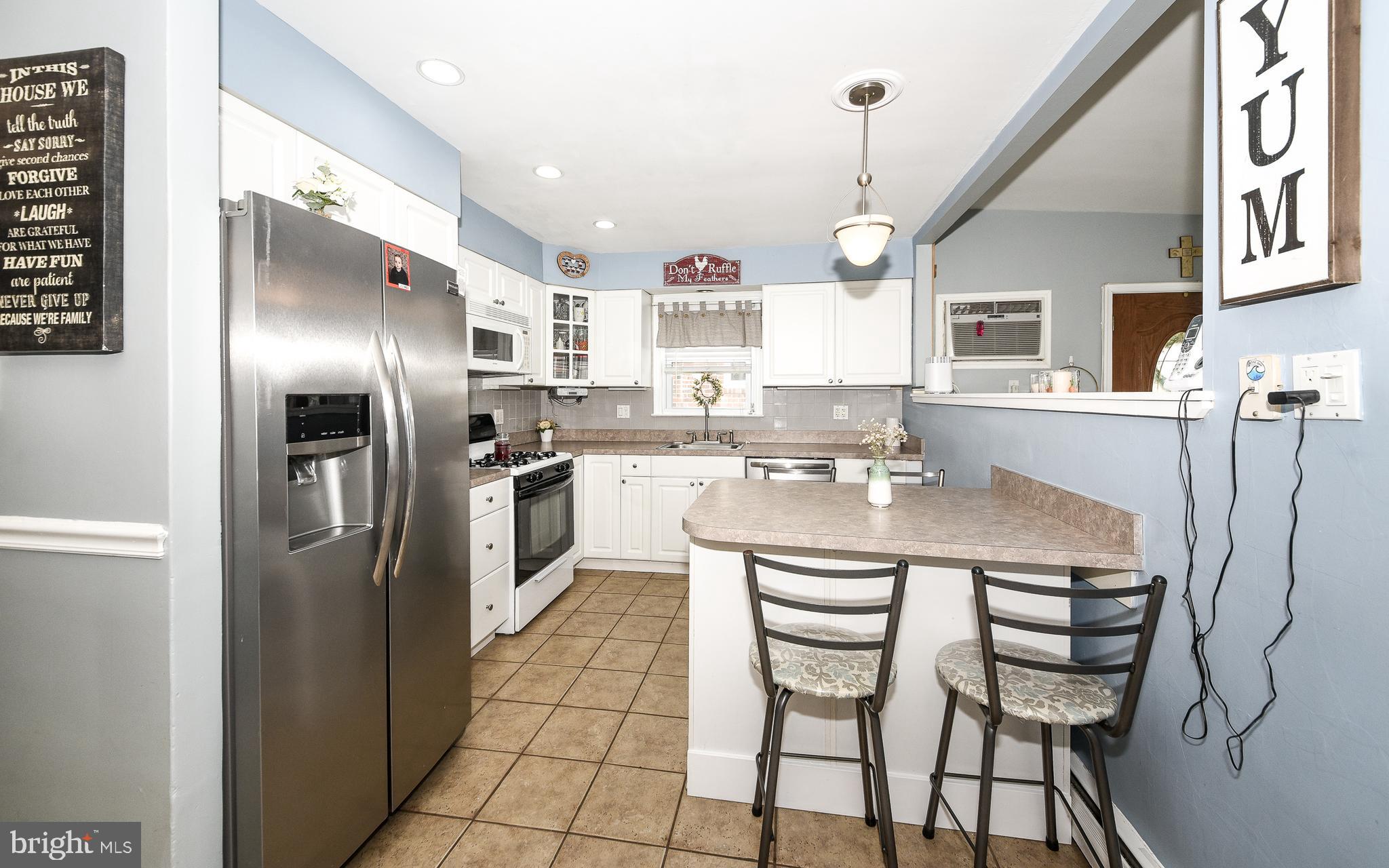 9032 Cloverly Road Philadelphia, PA 19136 - Photo 10 of 34 Gallery Image 10
