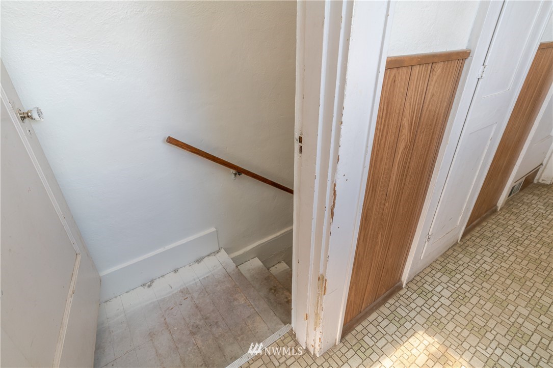 1107 Washington Street Wenatchee, WA 98801 - Photo 21 of 38