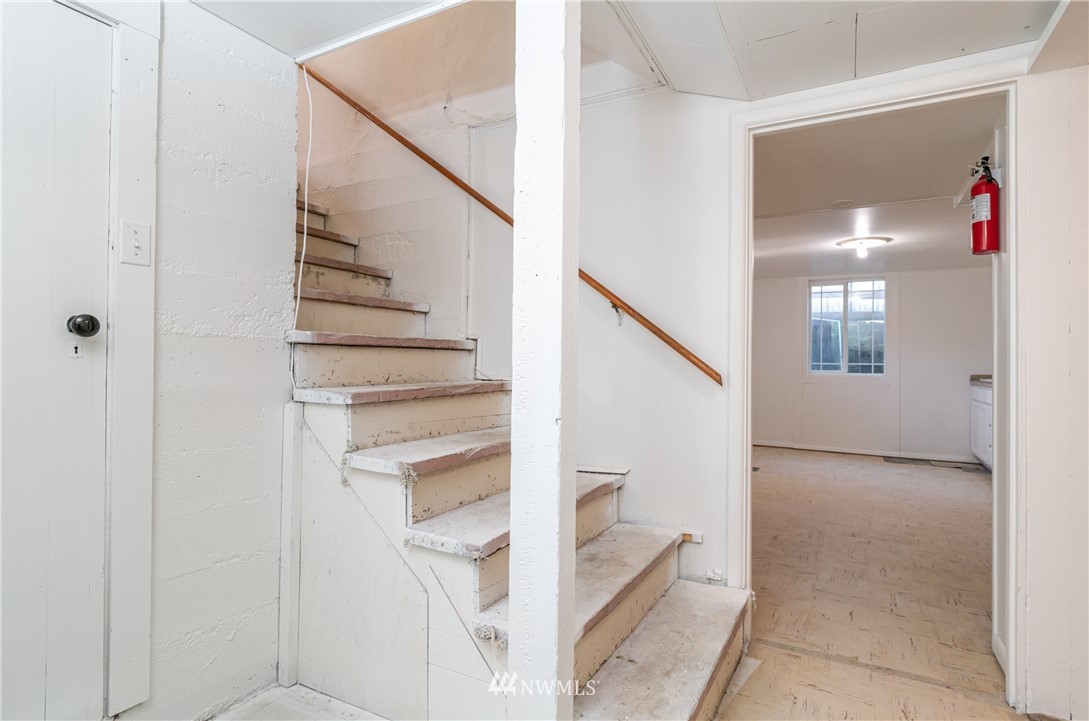 1107 Washington Street Wenatchee, WA 98801 - Photo 22 of 38