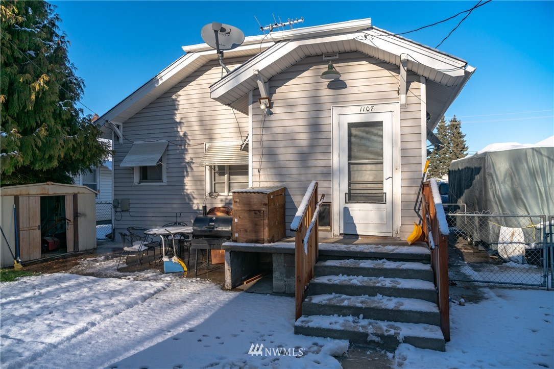 1107 Washington Street Wenatchee, WA 98801 - Photo 30 of 38