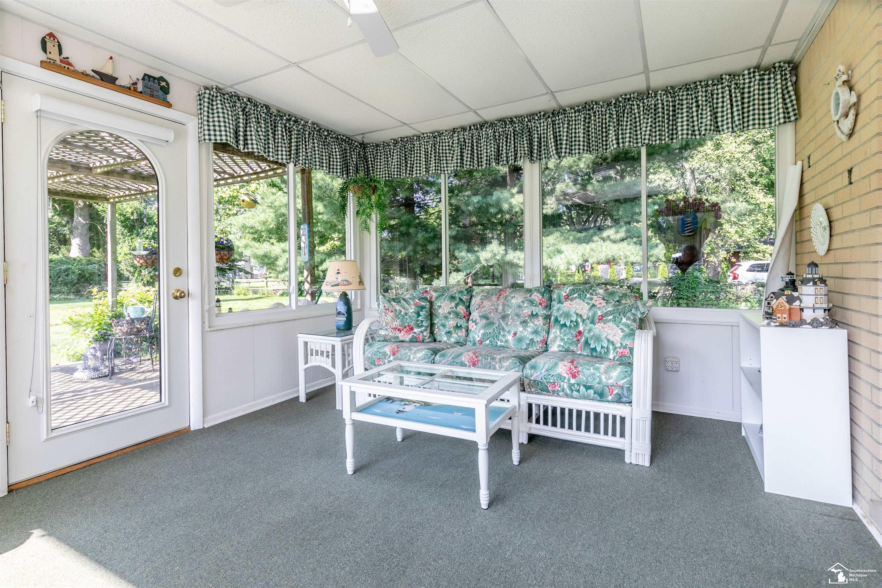 2703 Smith Road Lambertville, MI 48144 - Photo 19 of 39 Gallery Image 19