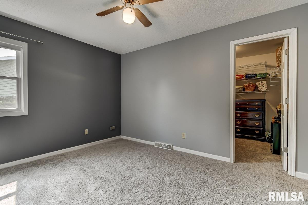79 Roundtable Road Springfield, IL 62704 - Photo 19 of 43