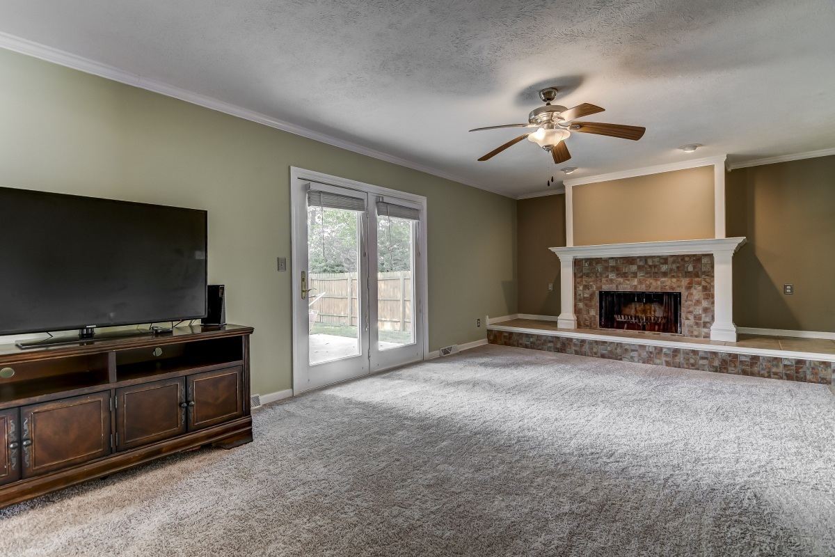 79 Roundtable Road Springfield, IL 62704 - Photo 6 of 43