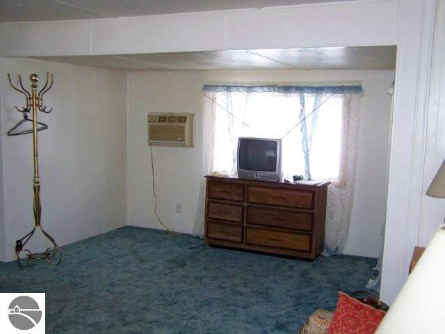 9861 West 30 Road Harrietta, MI 49638 - Photo 8 of 11 1722934-7.JPG