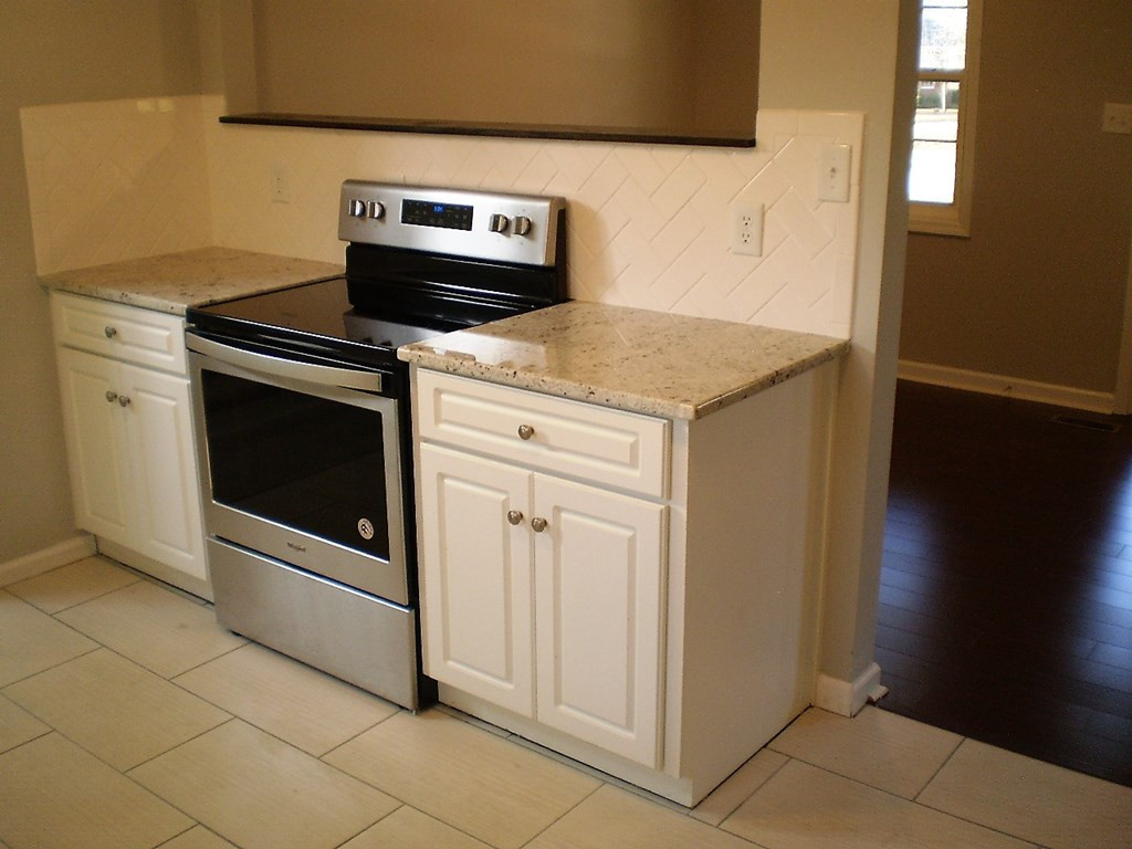 925 Cobb Road Evans, GA 30809 - Photo 4 of 20 New granite counter tops